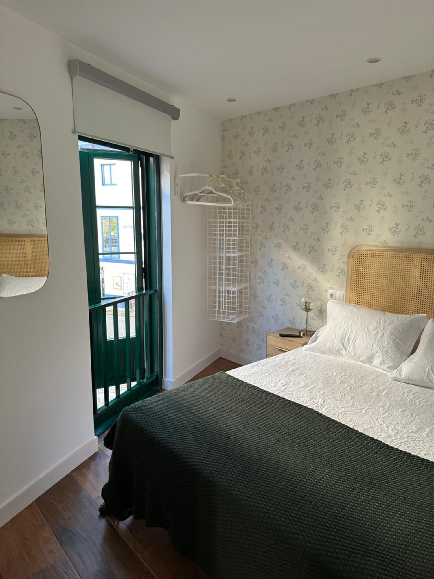 Apartamentos Urbanin I Plaza Ayuntamiento Кудильеро Экстерьер фото