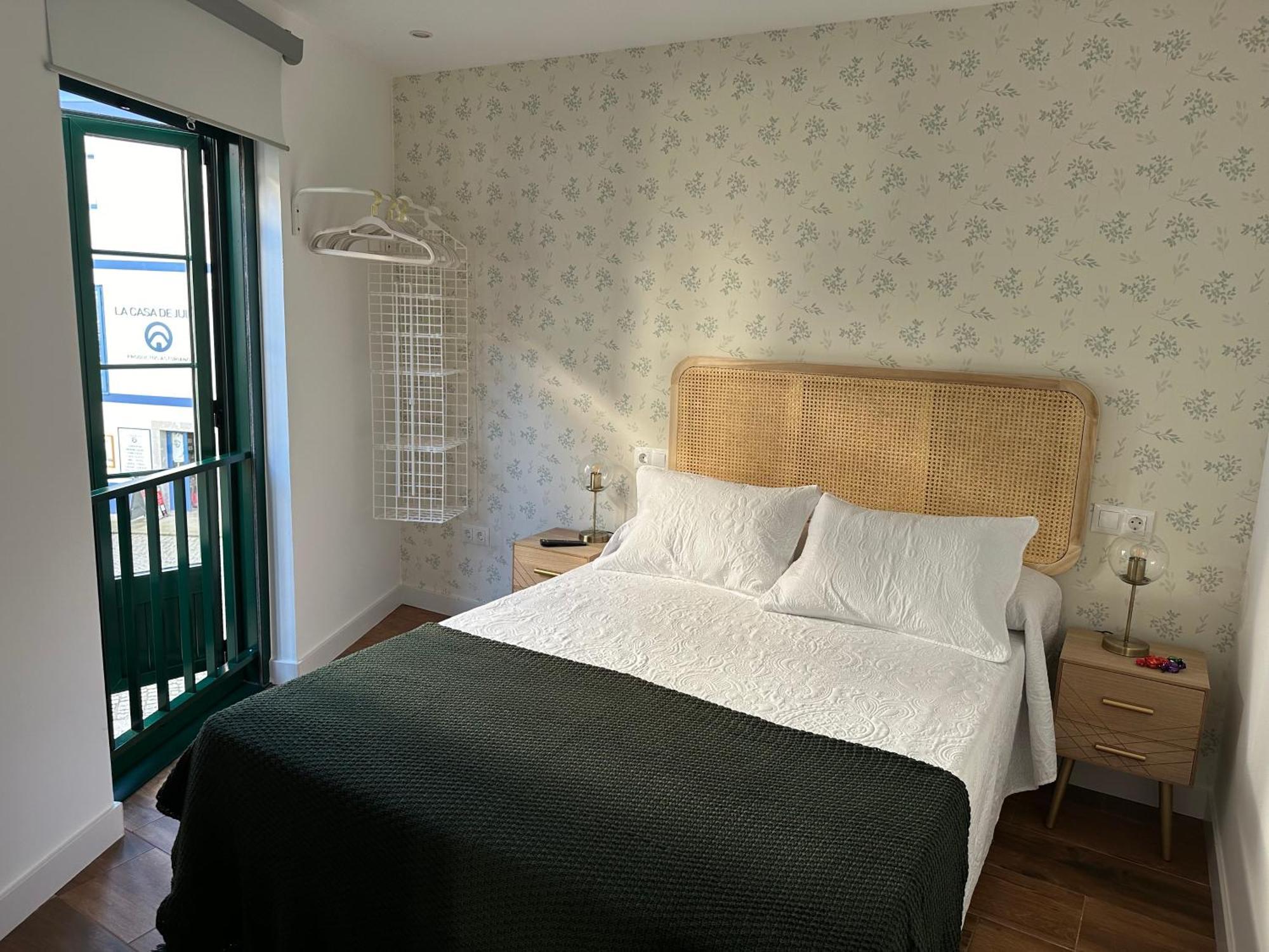 Apartamentos Urbanin I Plaza Ayuntamiento Кудильеро Экстерьер фото